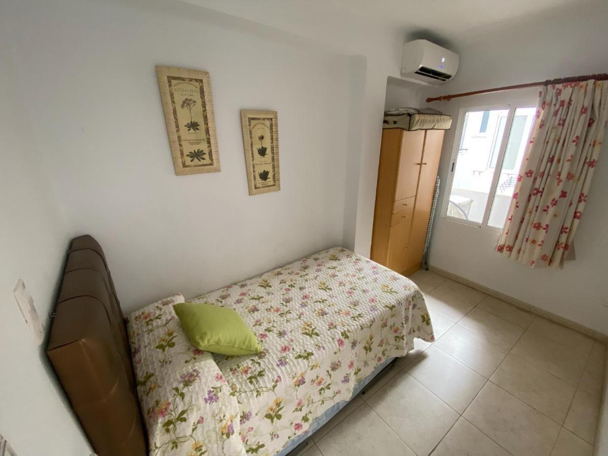 Apartamento Coronado Centro Нерха Экстерьер фото